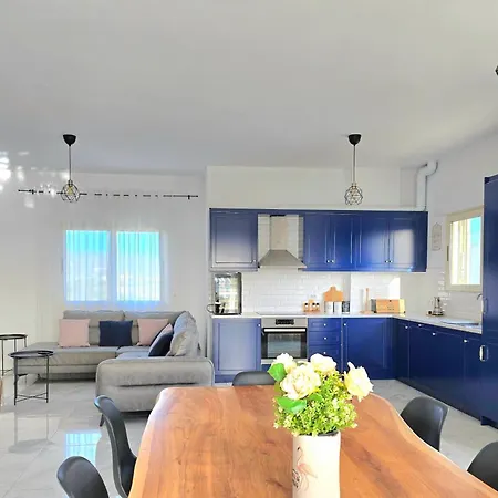 Perla Penthouse - Happy *