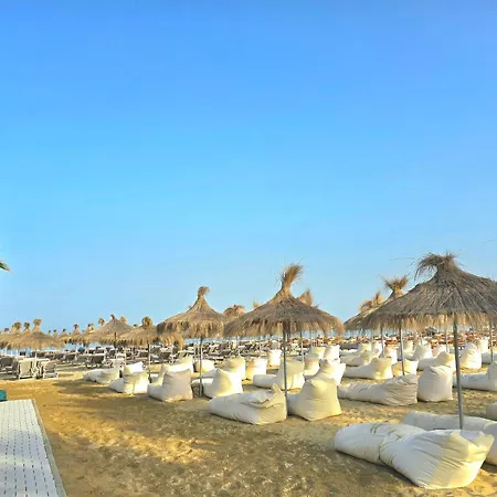 Perla Penthouse - Happy *