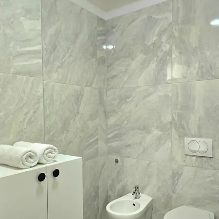 Perla Penthouse - Happy *