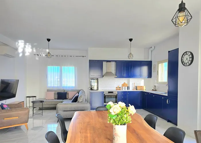 Perla Penthouse - Happy *